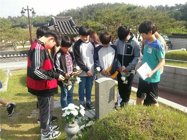 홍농초등학교 5.6.학년 5‧18역사탐방 (120명, 6.4.)