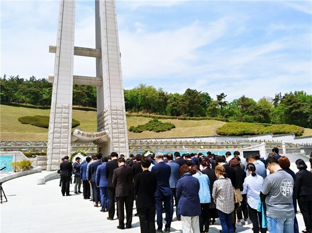 더불어 민주당 경북, 울산시당 (100명, 5.10.)