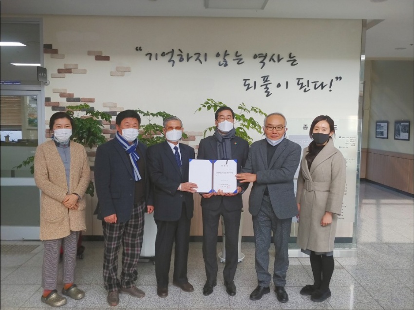 5·18교육관, 교육강사 위촉식 첨부파일 : KakaoTalk_20201217_140629843.jpg